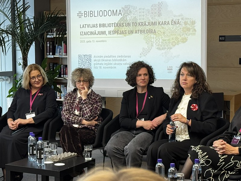 54951290993 2b2efdc329 c